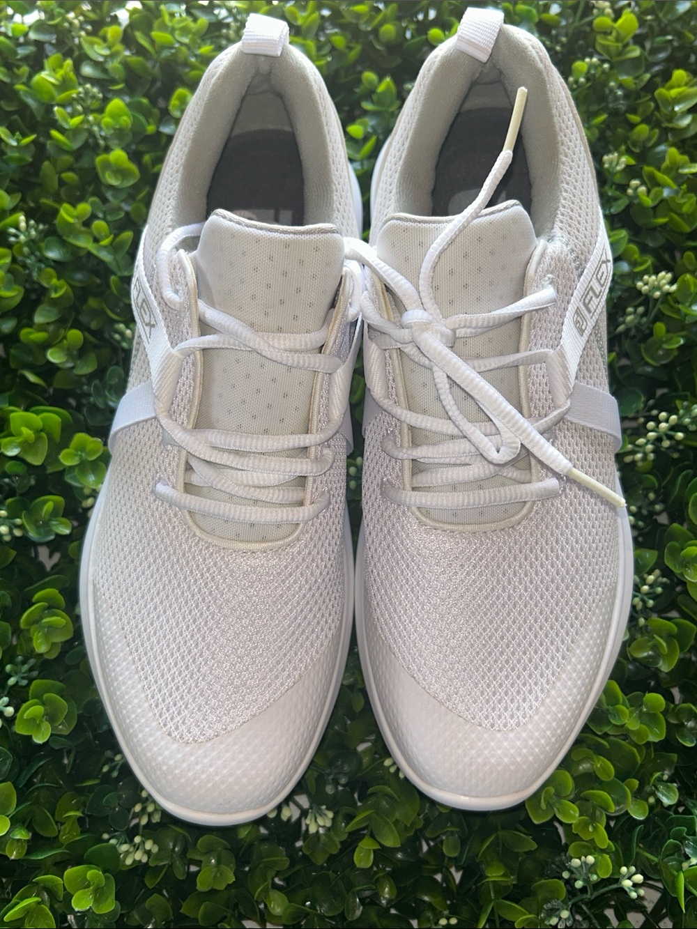 Men's White Athletic Running Shoes - Lightweight Comfort
